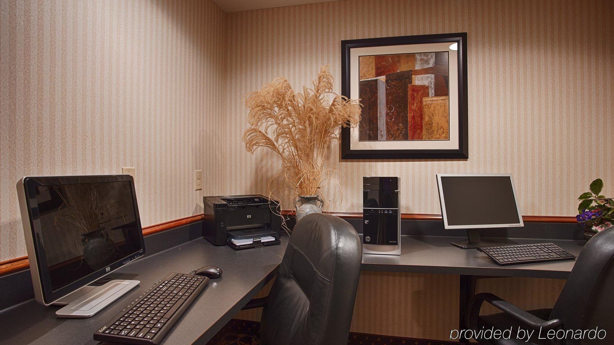 Holiday Inn Express Hotel & Suites Clearfield By Ihg Exterior foto